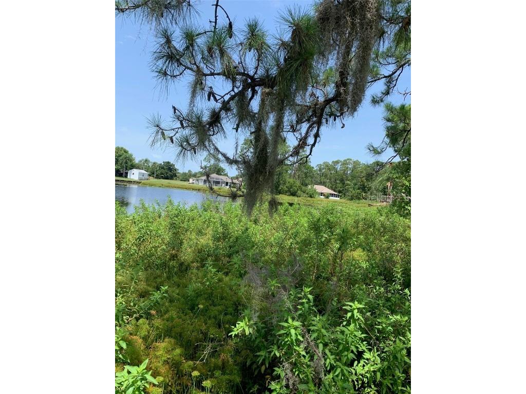 1709 Stream Avenue Sebring FL 33875 - LAKE KEYS B4901989 image1