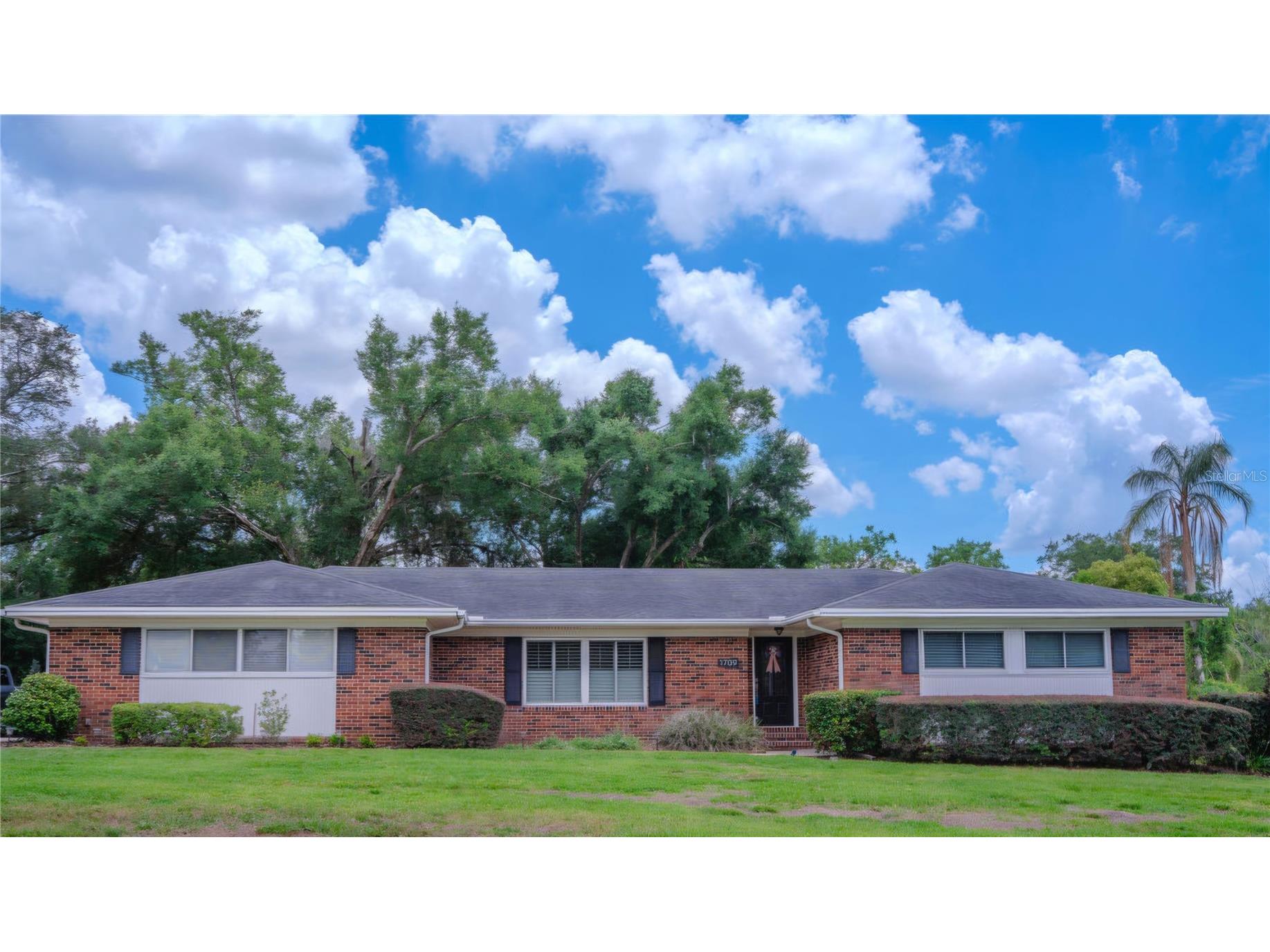 1709 Virginia Court Lakeland FL 33813 L4960252 image1