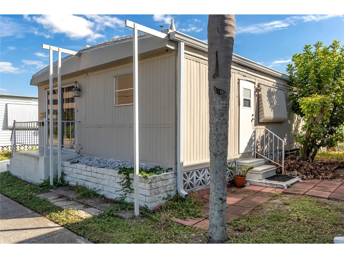 1709 W 21st Avenue W Bradenton FL 34205 A4670610 image3