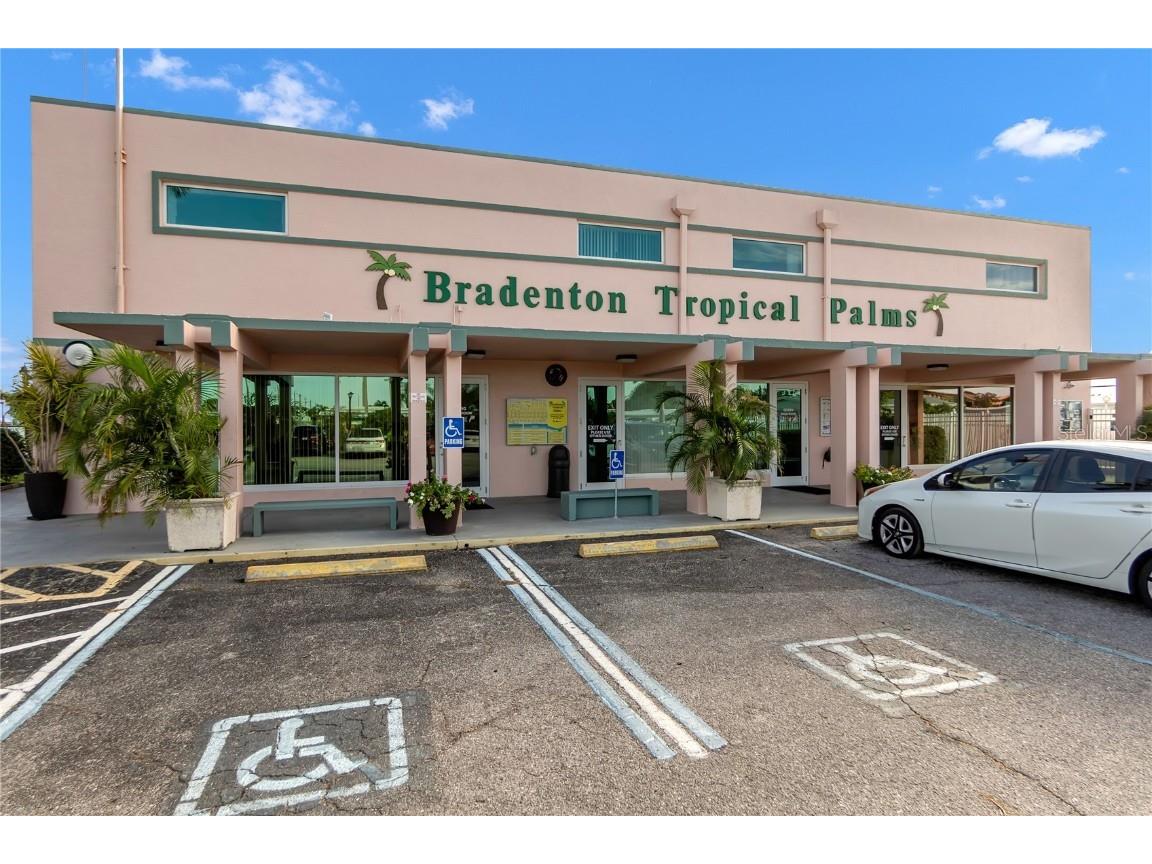 1709 W 21st Avenue W Bradenton FL 34205 A4670610 image41