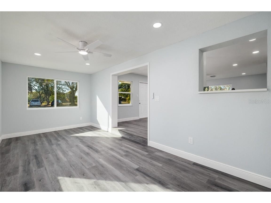 1709 W Perio Street Tampa FL 33612 TB8449936 image10