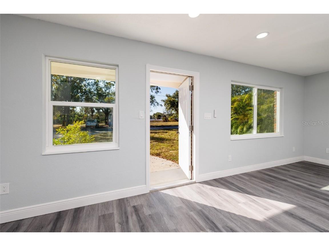 1709 W Perio Street Tampa FL 33612 TB8449936 image3