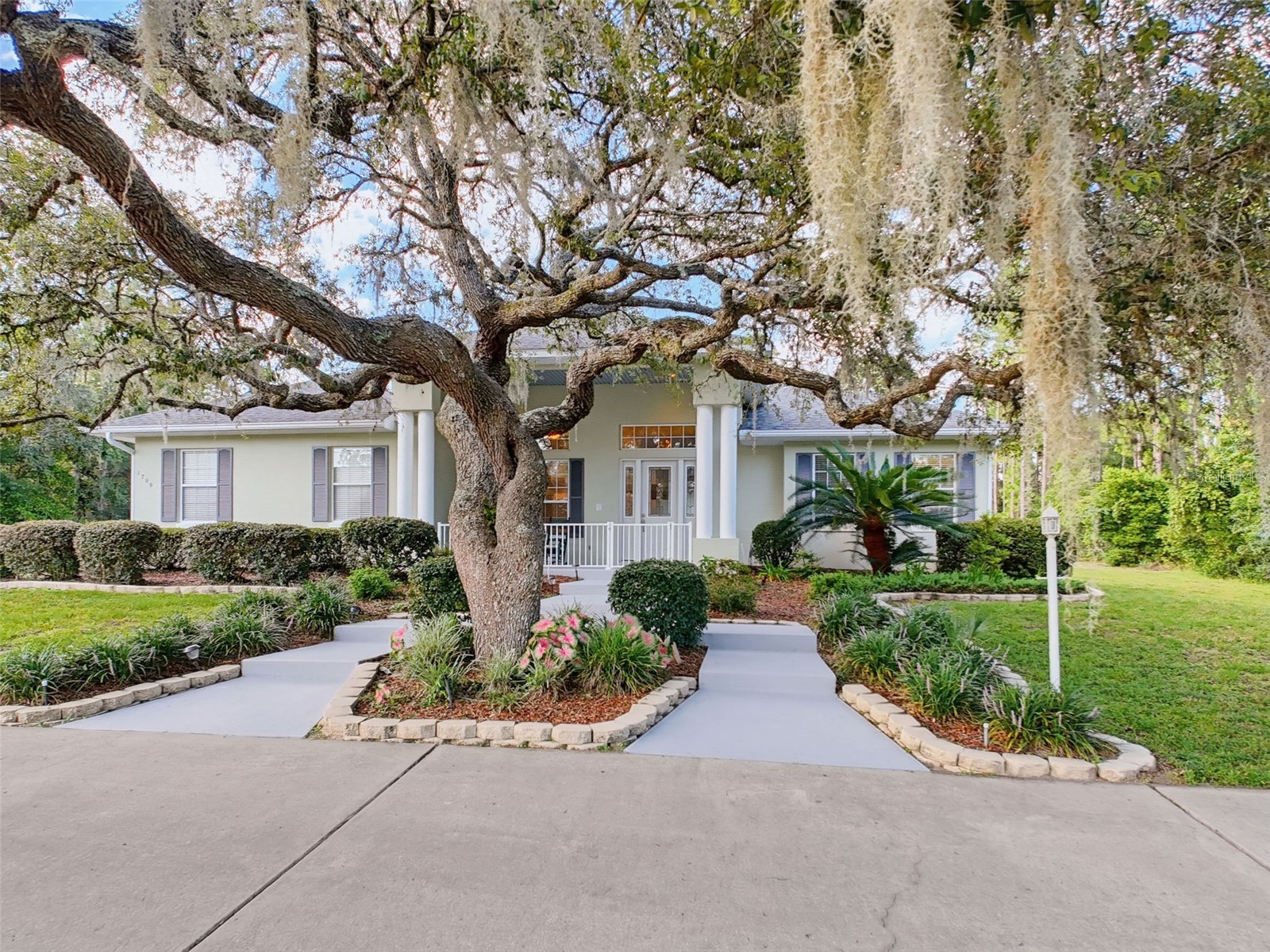 1709 W Pine Ridge Boulevard Beverly Hills FL 34465 OM727972 image1