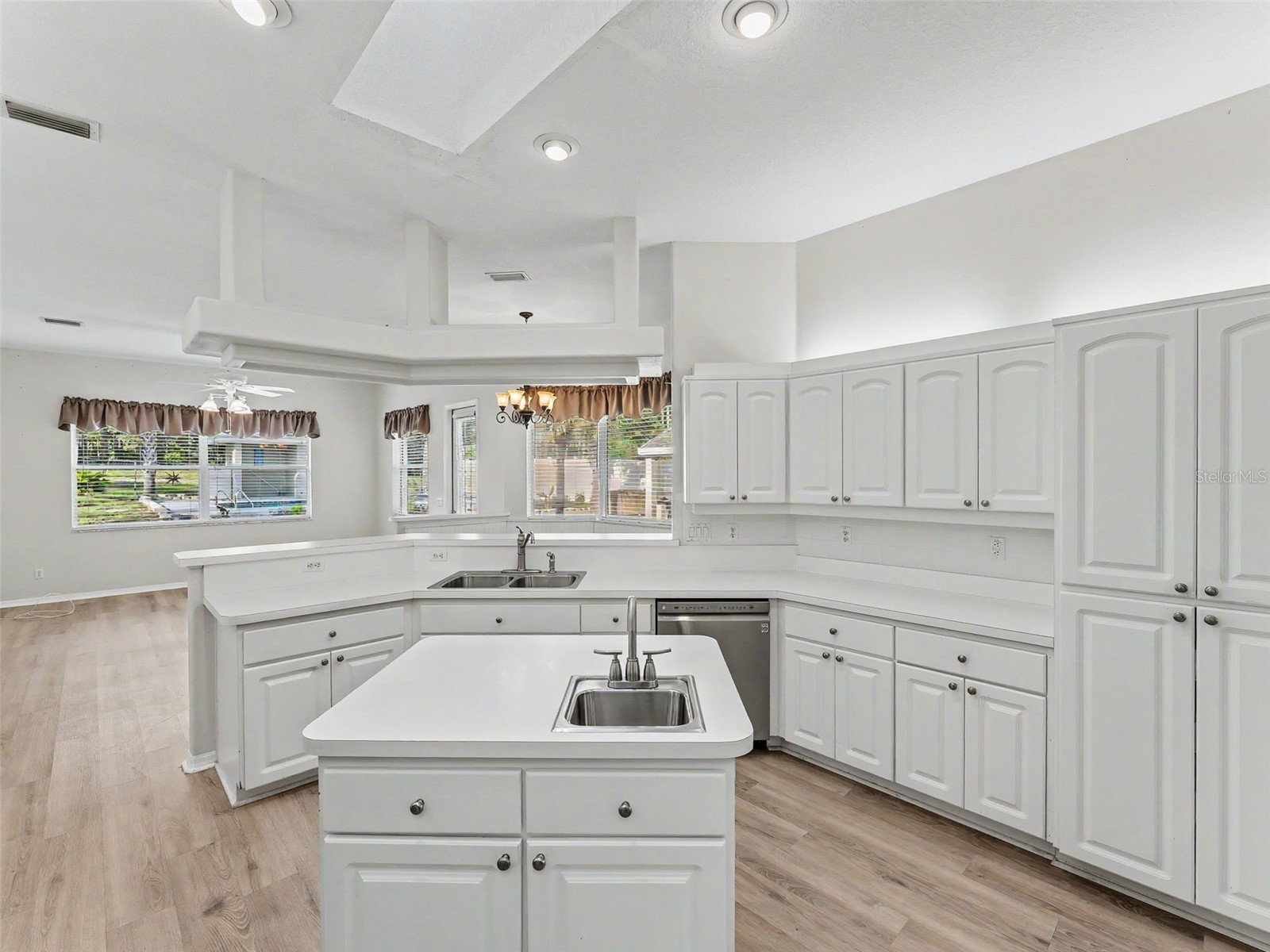 1709 W Pine Ridge Boulevard Beverly Hills FL 34465 OM727972 image61