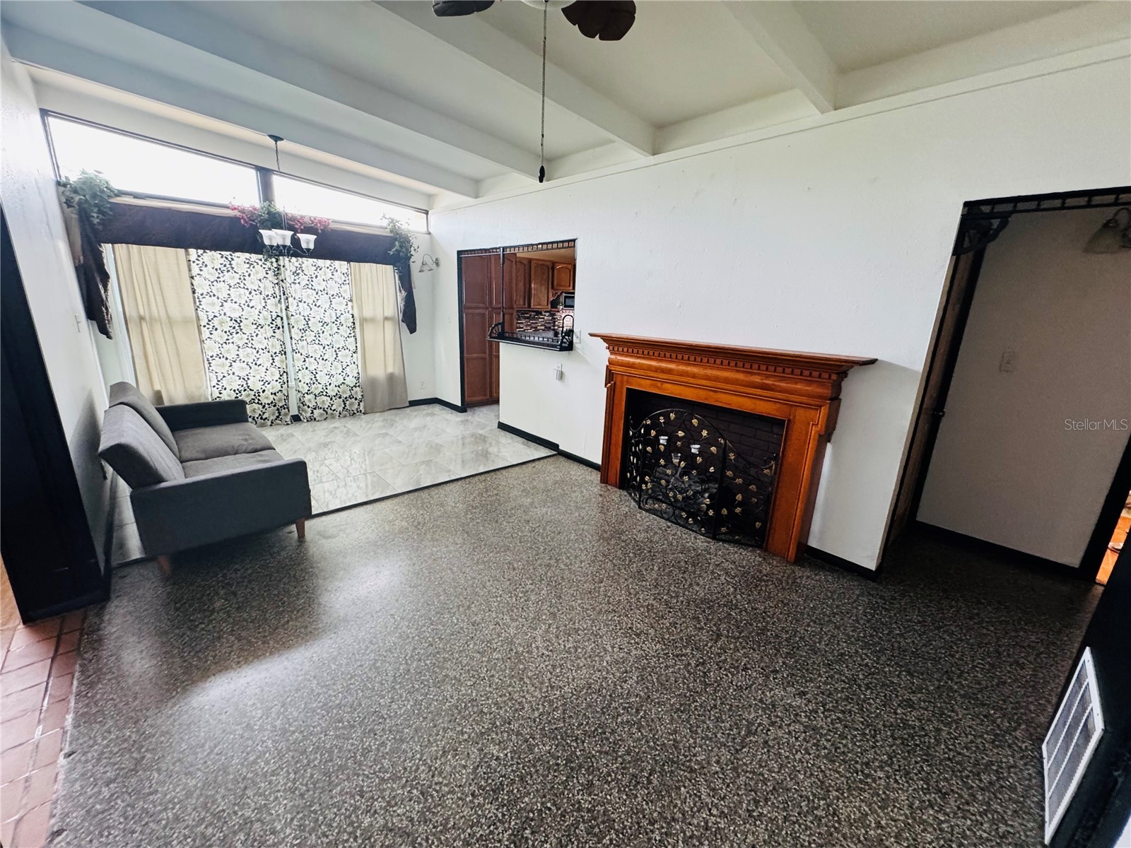 1709 Warrington Way Tampa FL 33619 TB8475435 image11