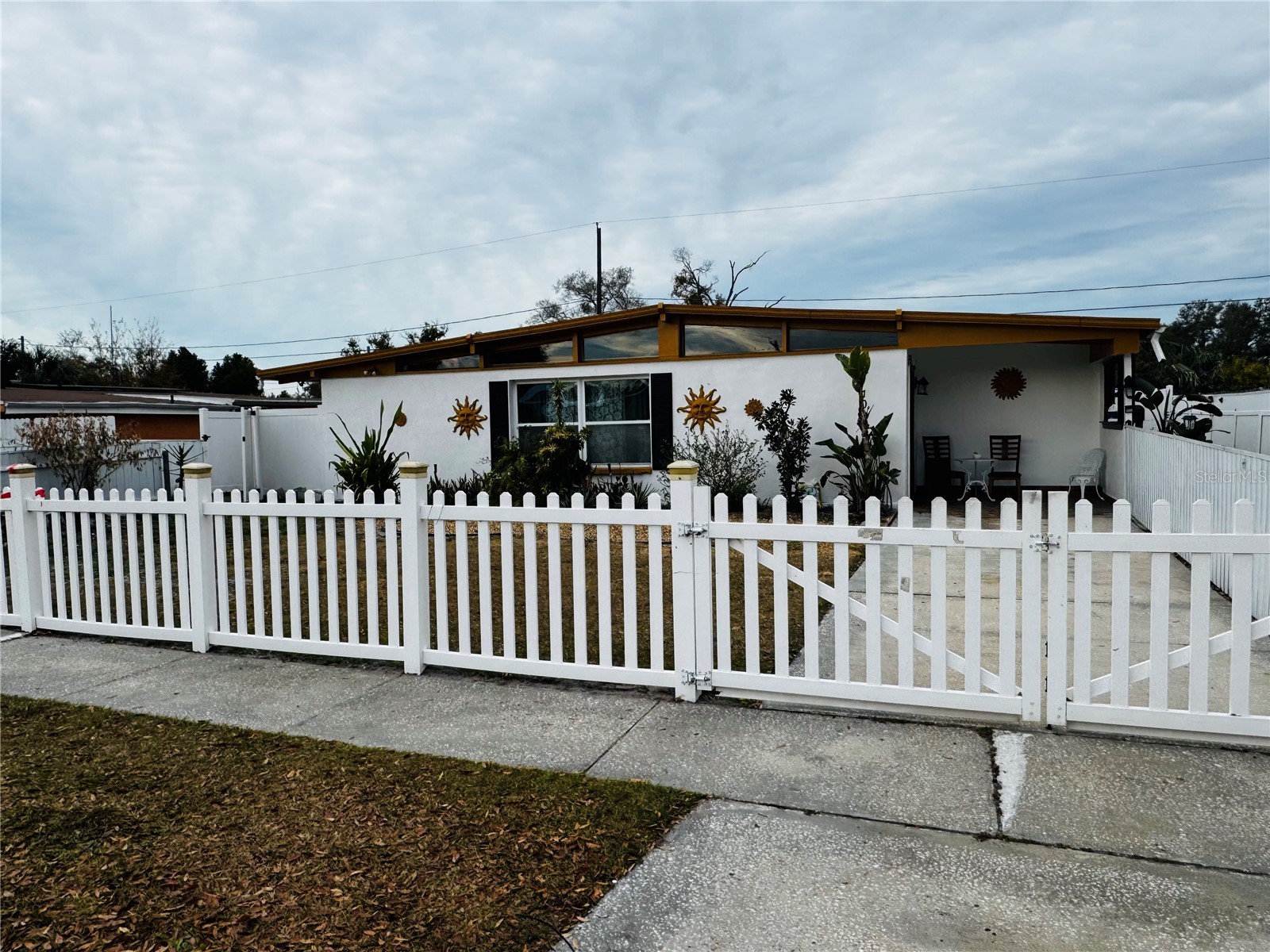 1709 Warrington Way Tampa FL 33619 TB8475435 image21