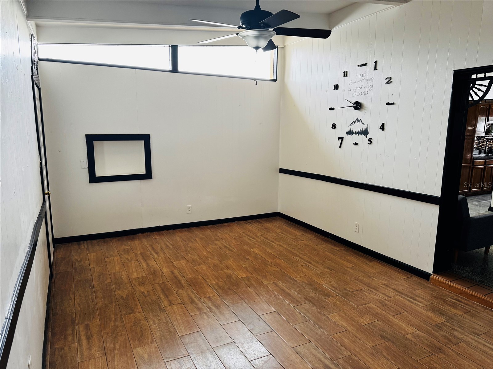 1709 Warrington Way Tampa FL 33619 TB8475435 image6