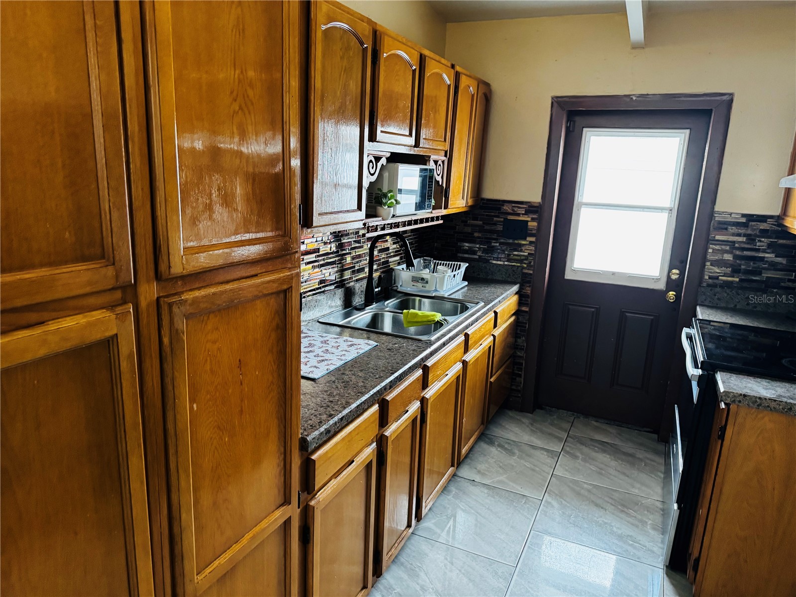 1709 Warrington Way Tampa FL 33619 TB8475435 image8