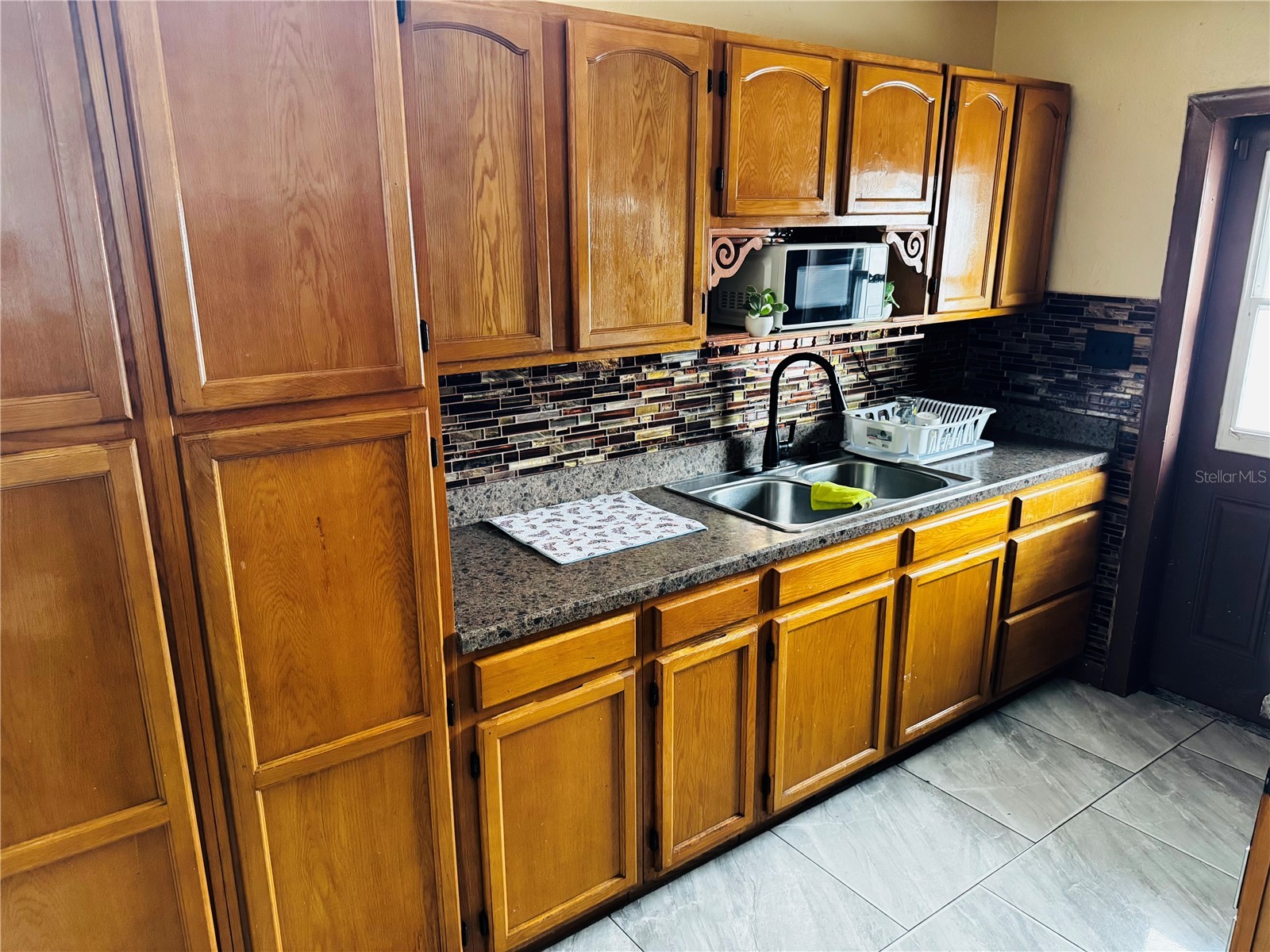 1709 Warrington Way Tampa FL 33619 TB8475435 image9