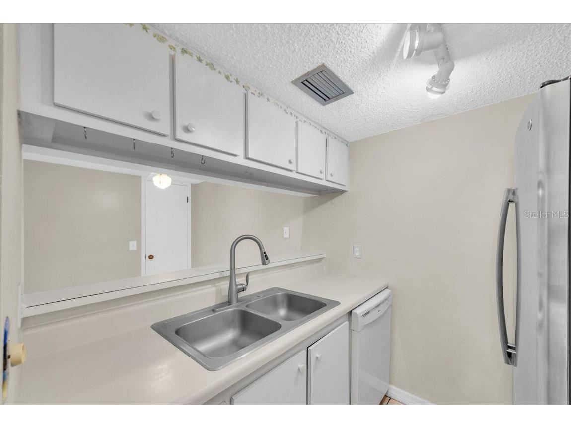 171 Medallion Boulevard #F Madeira Beach FL 33708 - INTRACOASTAL WATERWAY TB8369846 image11