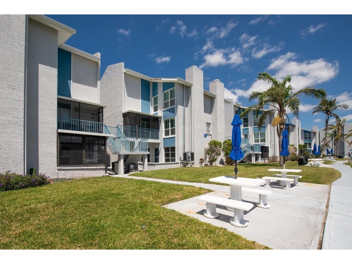 171 Medallion Boulevard #F Madeira Beach FL 33708 - INTRACOASTAL WATERWAY TB8369846 image25