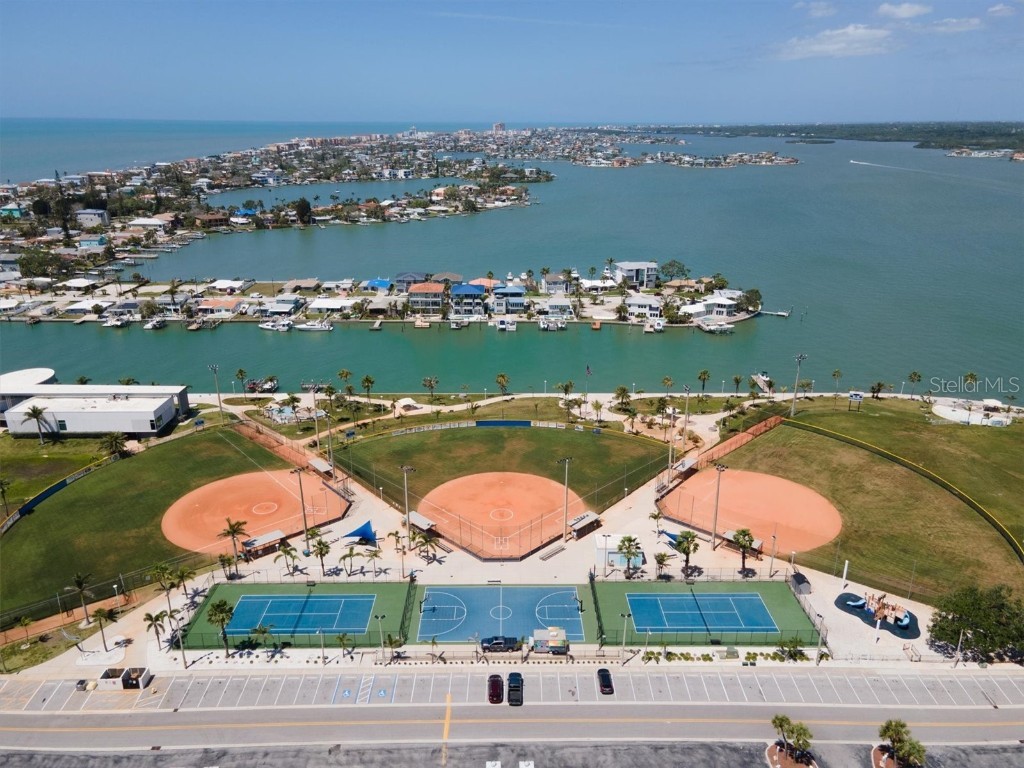 171 Medallion Boulevard #F Madeira Beach FL 33708 - INTRACOASTAL WATERWAY TB8369846 image27