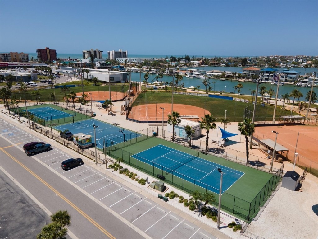 171 Medallion Boulevard #F Madeira Beach FL 33708 - INTRACOASTAL WATERWAY TB8369846 image28