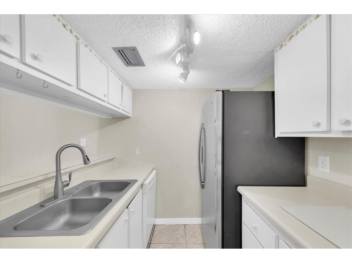171 Medallion Boulevard #F Madeira Beach FL 33708 - INTRACOASTAL WATERWAY TB8369846 image9