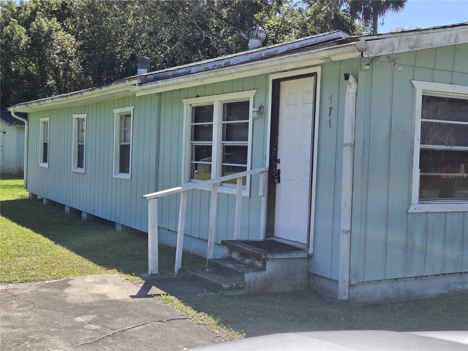 171 N Putnam Grove Road Oak Hill FL 32759 TB8478946 image1