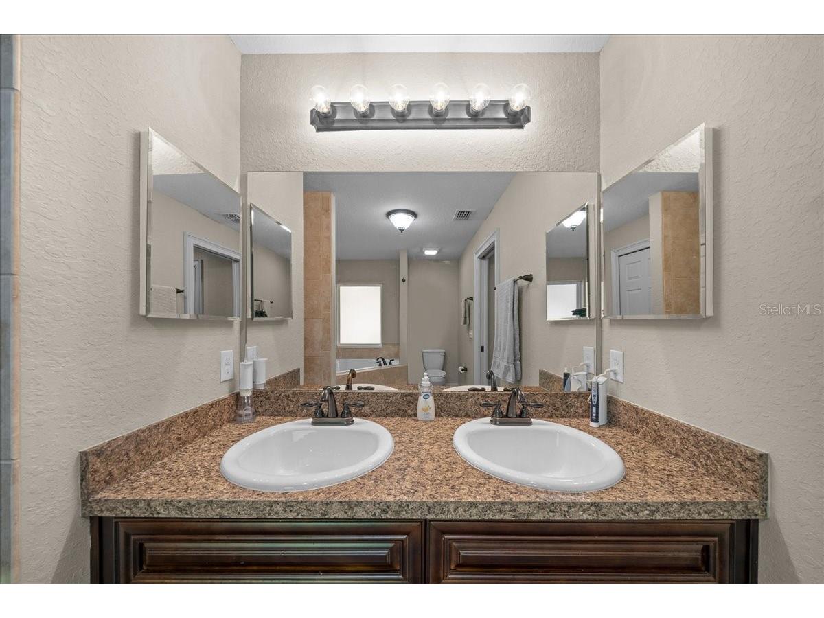 171 Oak Circle Ocala FL 34472 OM720414 image66