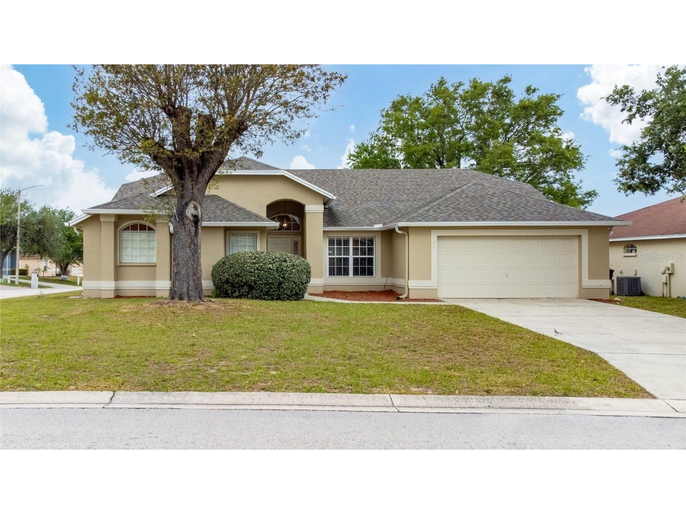 171 Winsor Ave Davenport FL 33837 S5103079 image1