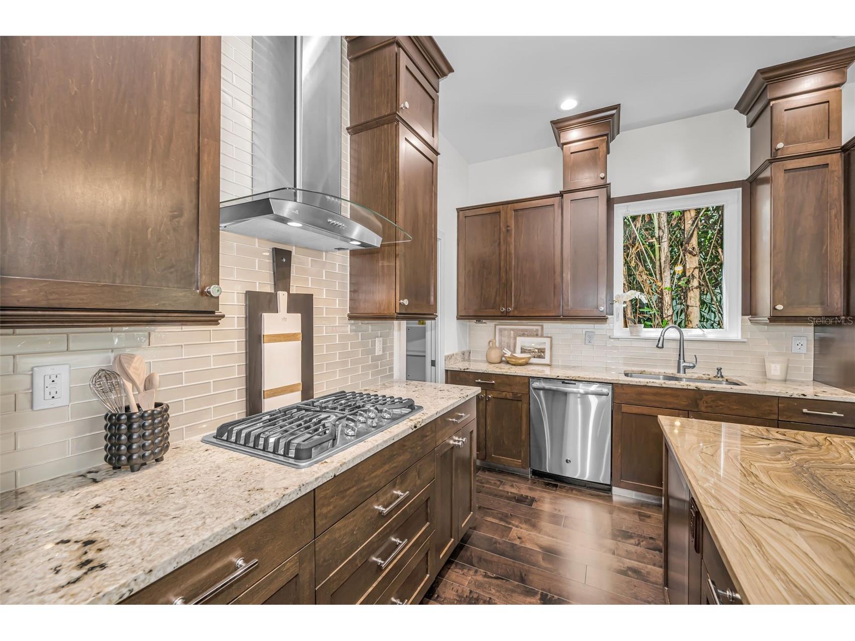 1710 Brightwaters Boulevard NE Saint Petersburg FL 33704 TB8471809 image13