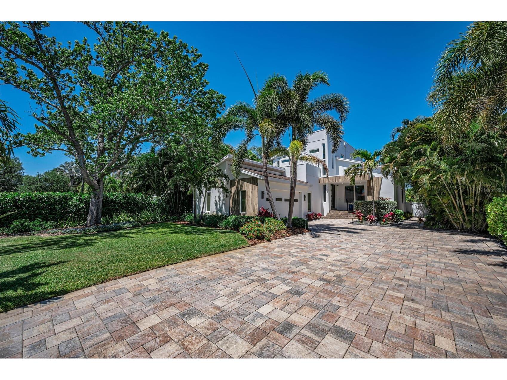 1710 Brightwaters Boulevard NE Saint Petersburg FL 33704 TB8471809 image2