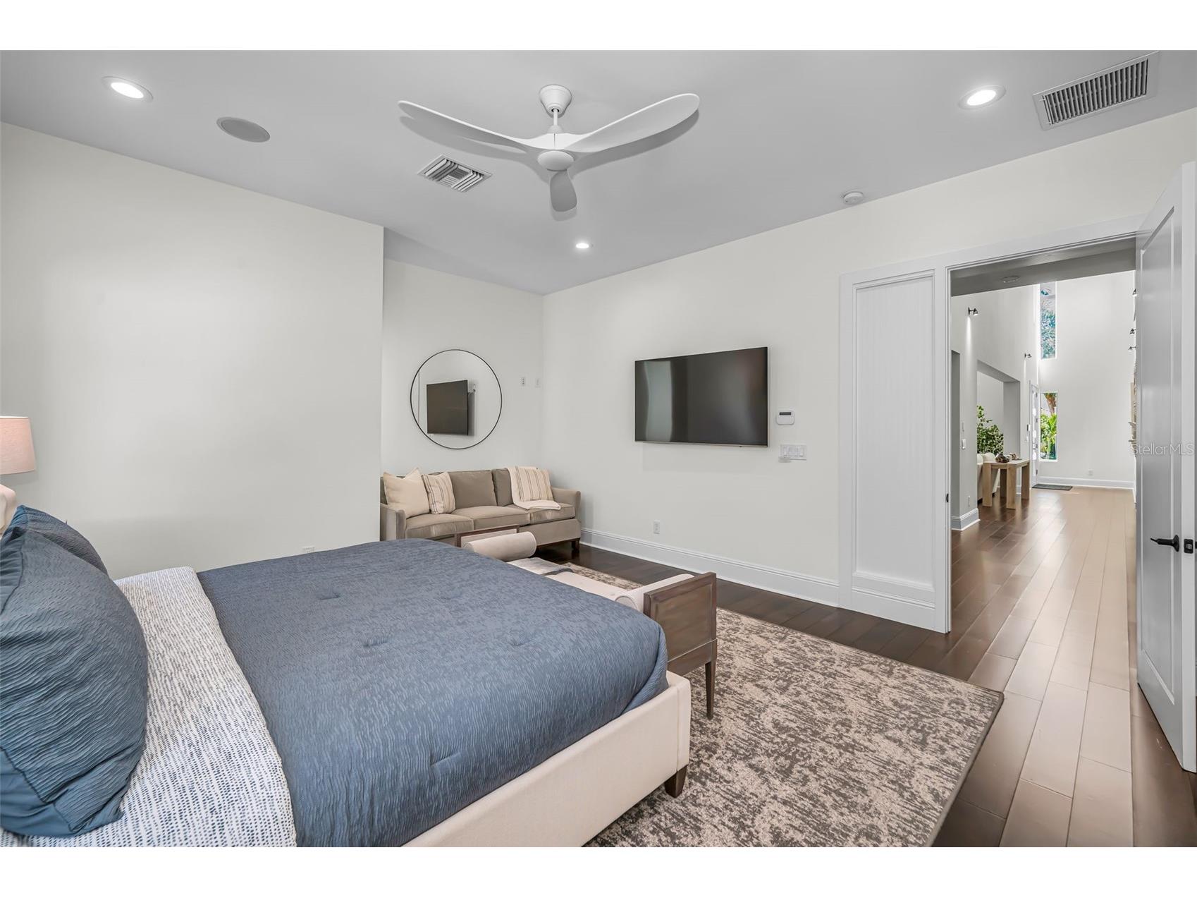 1710 Brightwaters Boulevard NE Saint Petersburg FL 33704 TB8471809 image24
