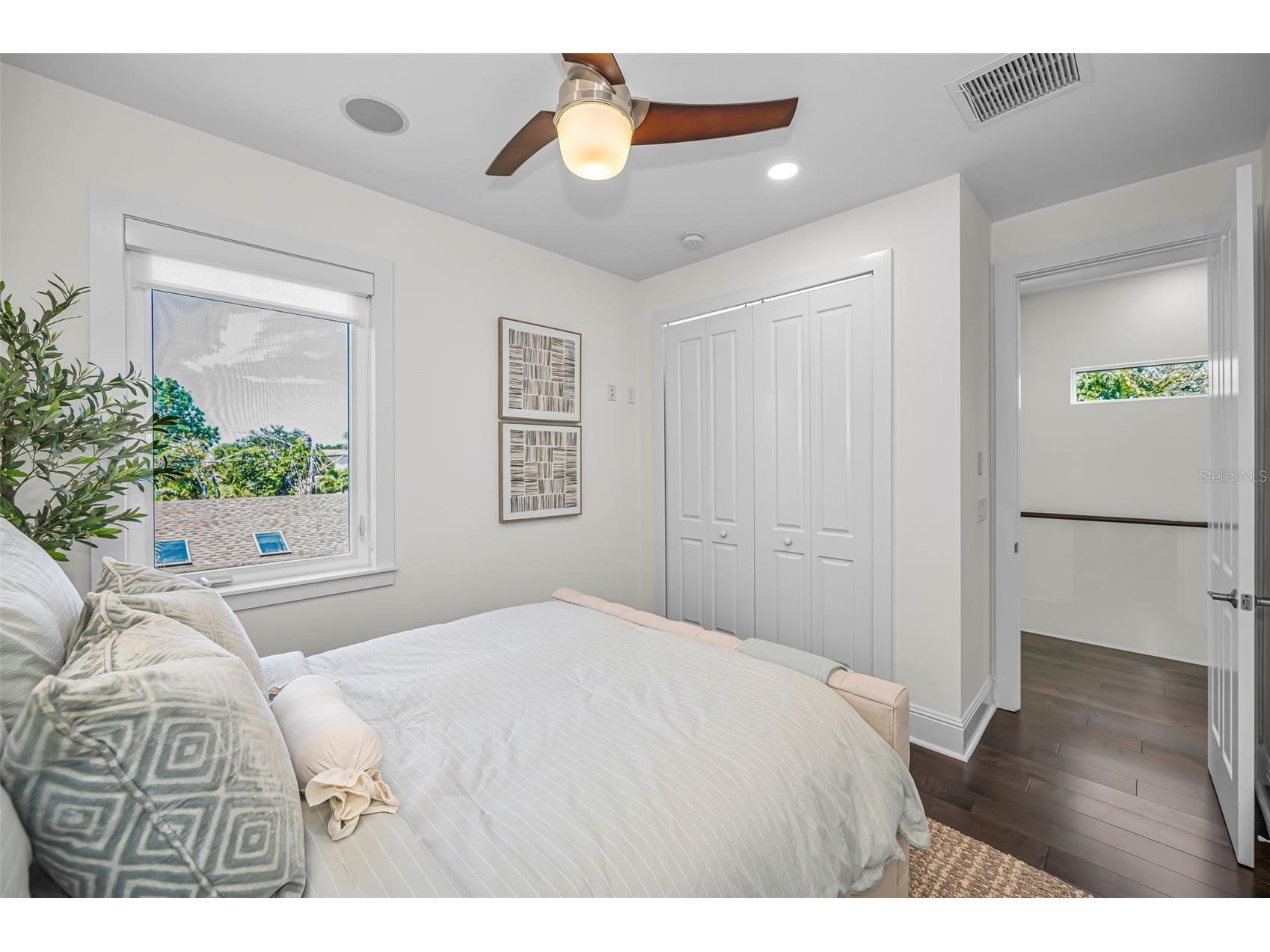 1710 Brightwaters Boulevard NE Saint Petersburg FL 33704 TB8471809 image36
