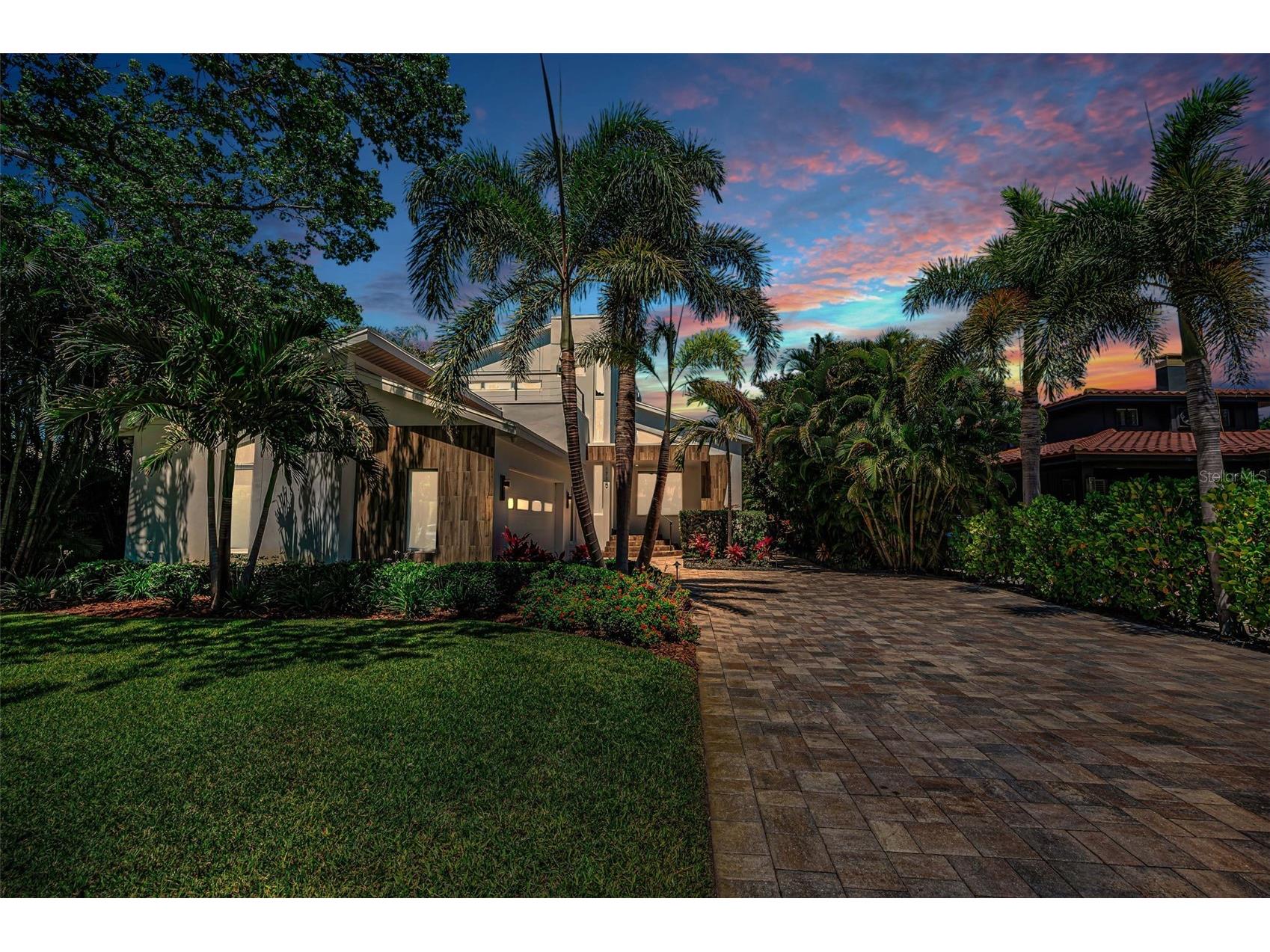 1710 Brightwaters Boulevard NE Saint Petersburg FL 33704 TB8471809 image4