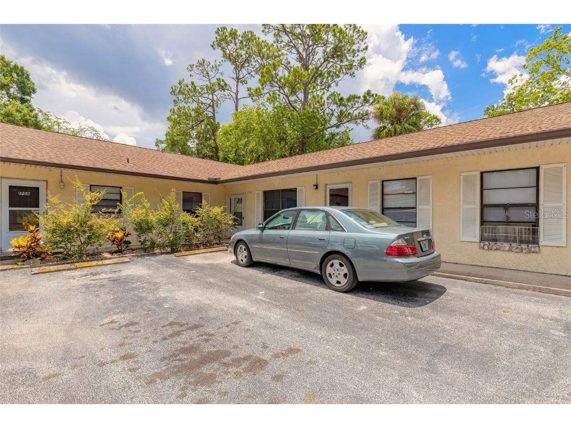 1710 Espanola Avenue Daytona Beach FL 32117 O6322882 image2