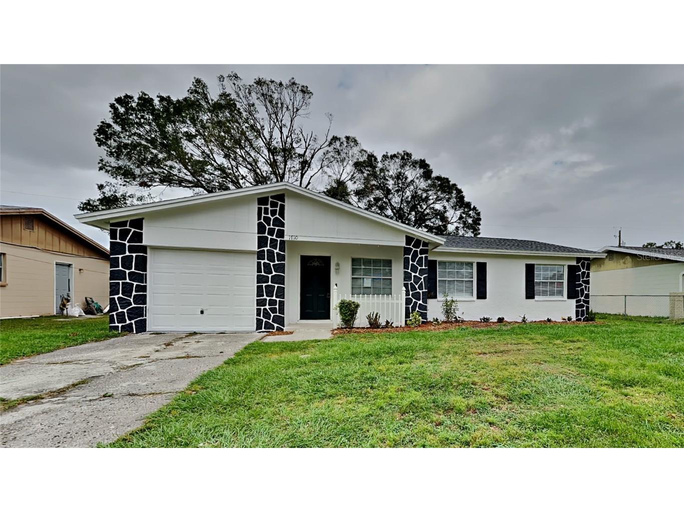 1710 Hartley Road Tampa FL 33619 TB8318497 image1