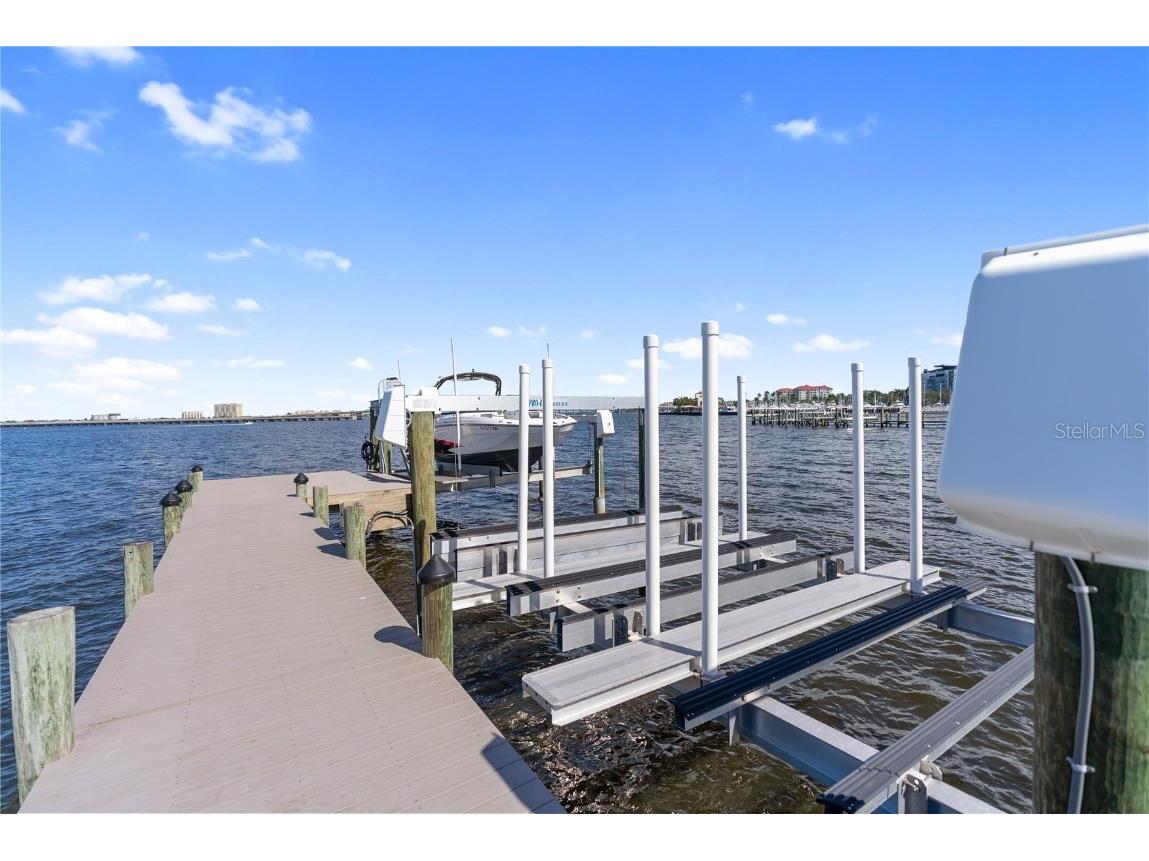 1710 Point Pleasant Avenue W Bradenton FL 34205 - MANATEE RIVER A4669757 image10