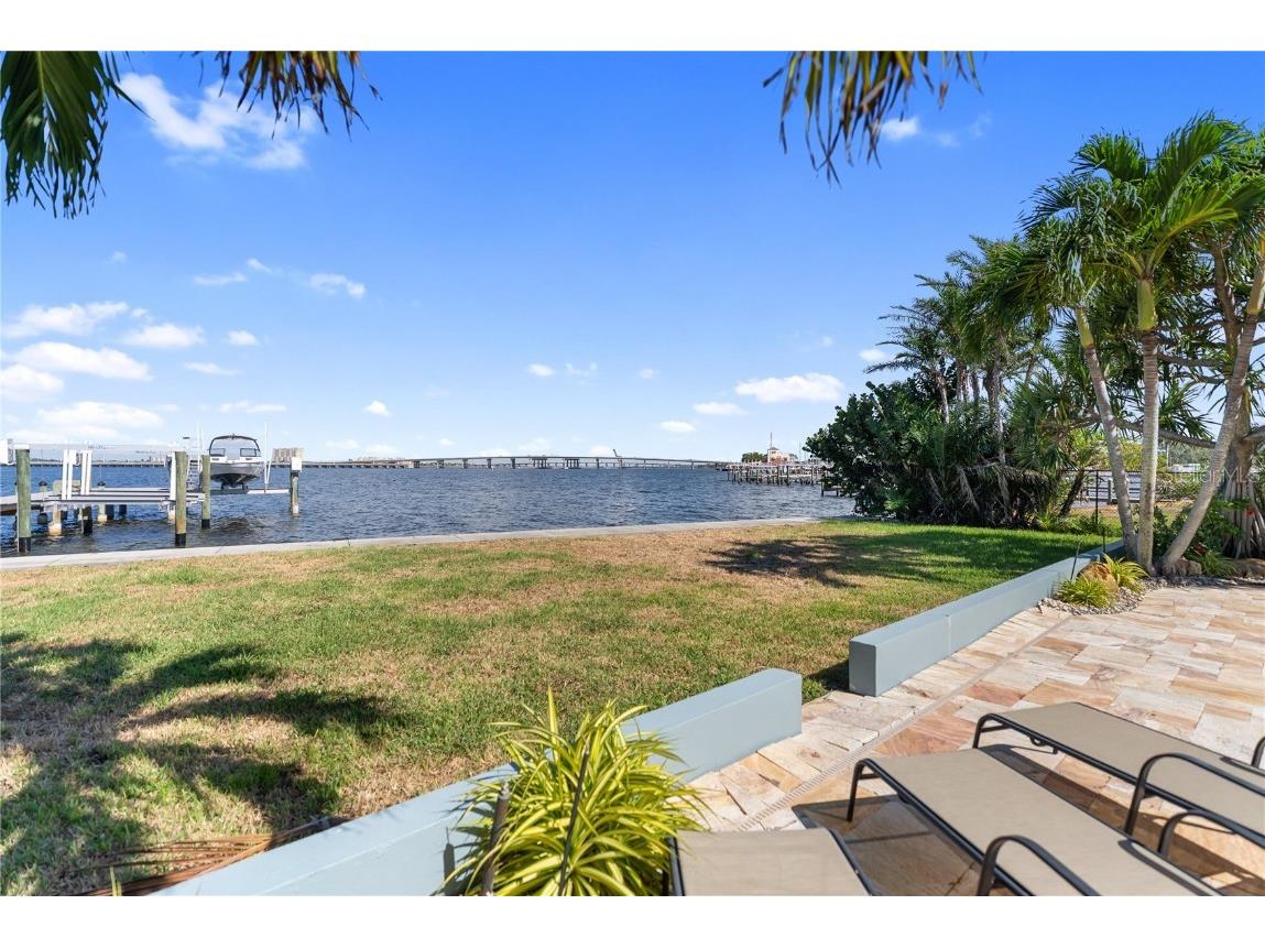 1710 Point Pleasant Avenue W Bradenton FL 34205 - MANATEE RIVER A4669757 image2