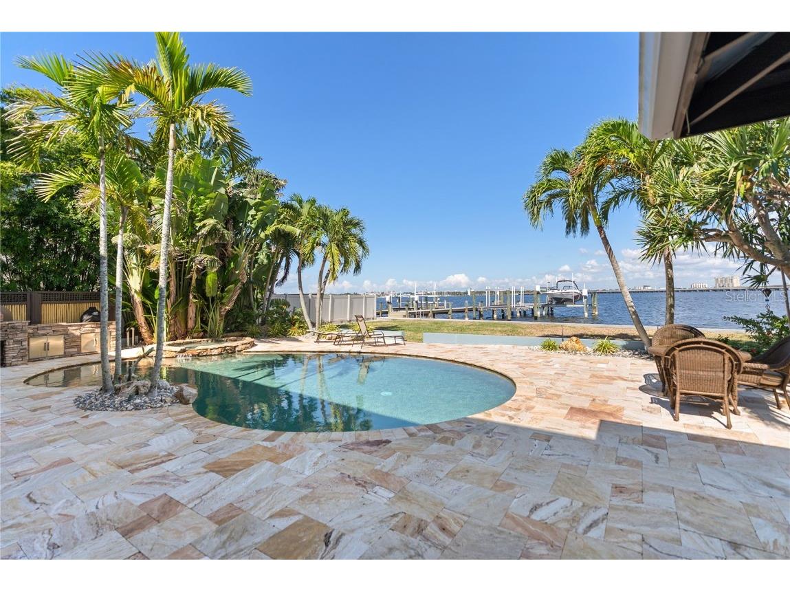 1710 Point Pleasant Avenue W Bradenton FL 34205 - MANATEE RIVER A4669757 image4