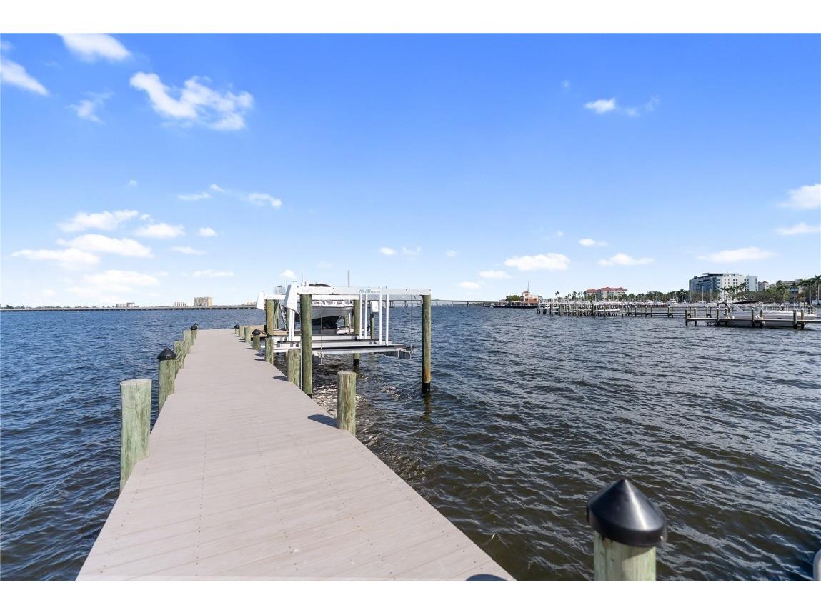 1710 Point Pleasant Avenue W Bradenton FL 34205 - MANATEE RIVER A4669757 image8