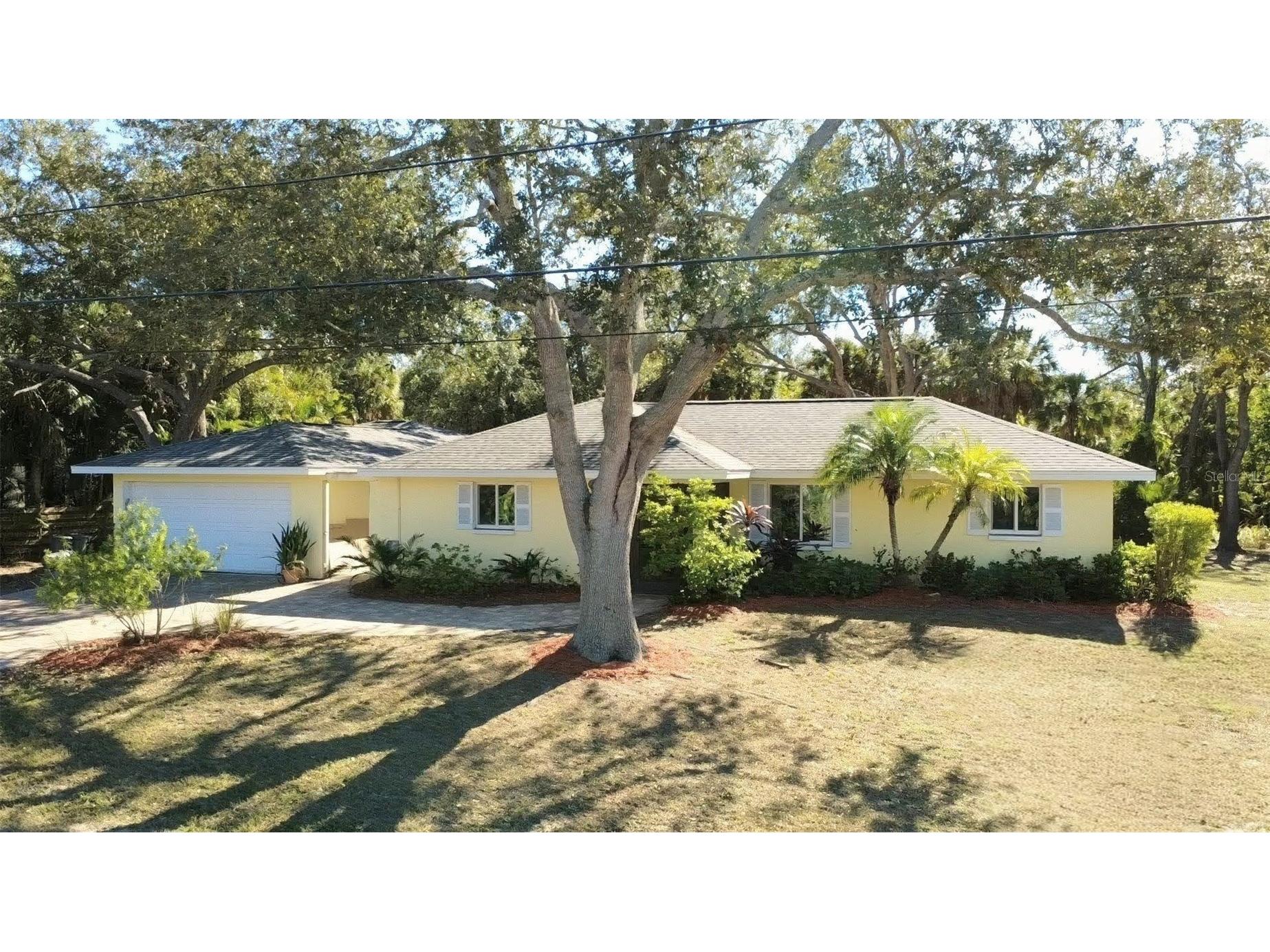 1710 Robbins Road Nokomis FL 34275 A4675970 image1