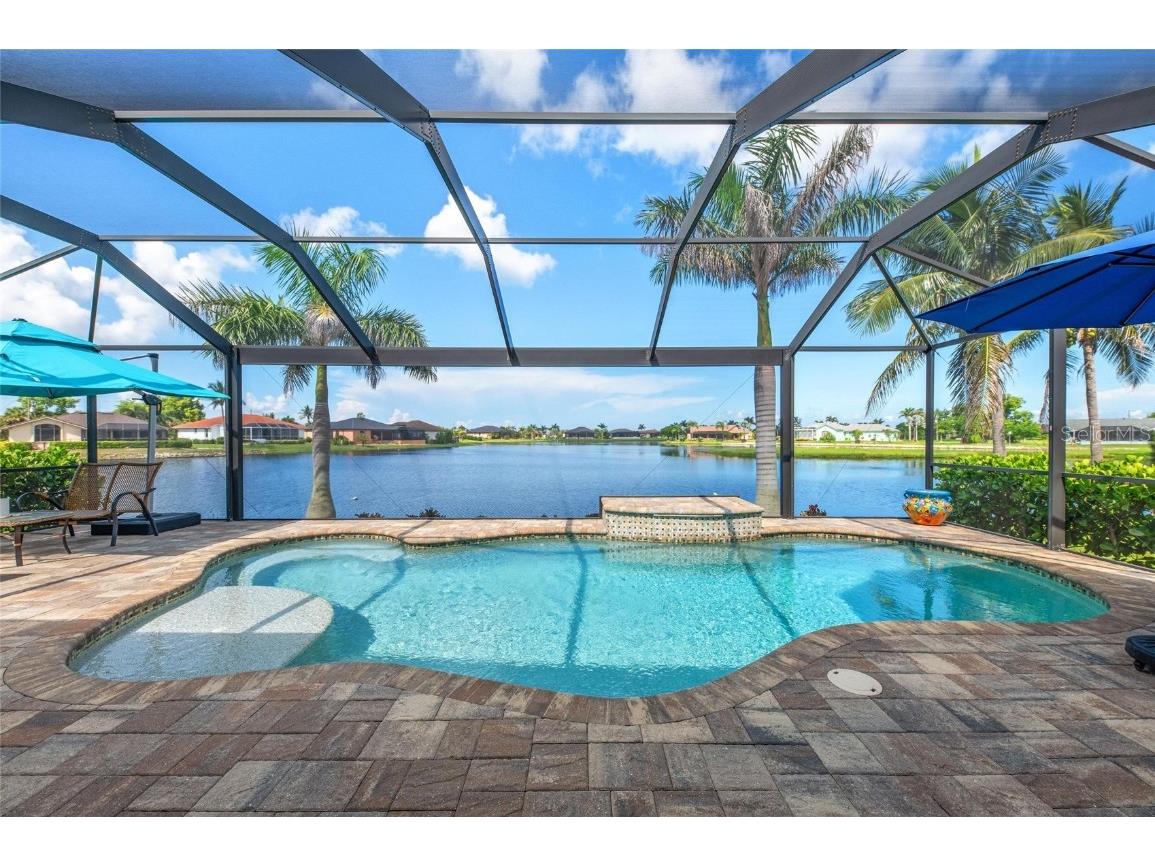 17103 Cape Horn Boulevard Punta Gorda FL 33955 C7513168 image1