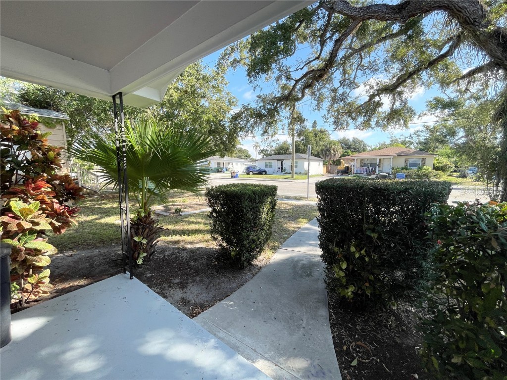 1711 31st Street S Saint Petersburg FL 33712 TB8442483 image3