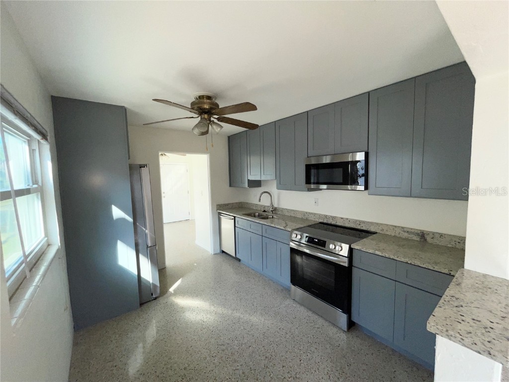 1711 31st Street S Saint Petersburg FL 33712 TB8442483 image7