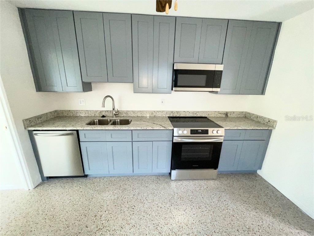 1711 31st Street S Saint Petersburg FL 33712 TB8442483 image8