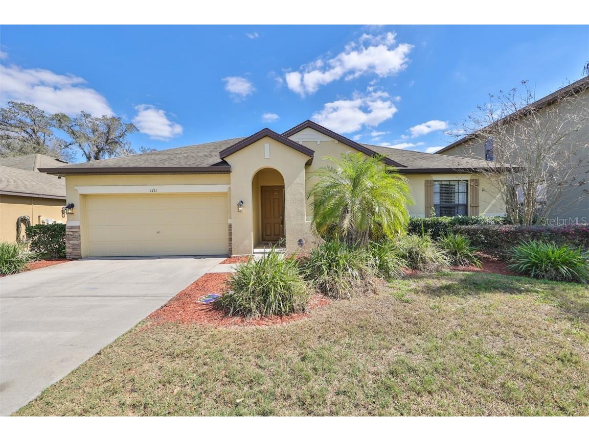 1711 Abbey Trace Drive Dover FL 33527 T3429037 image1