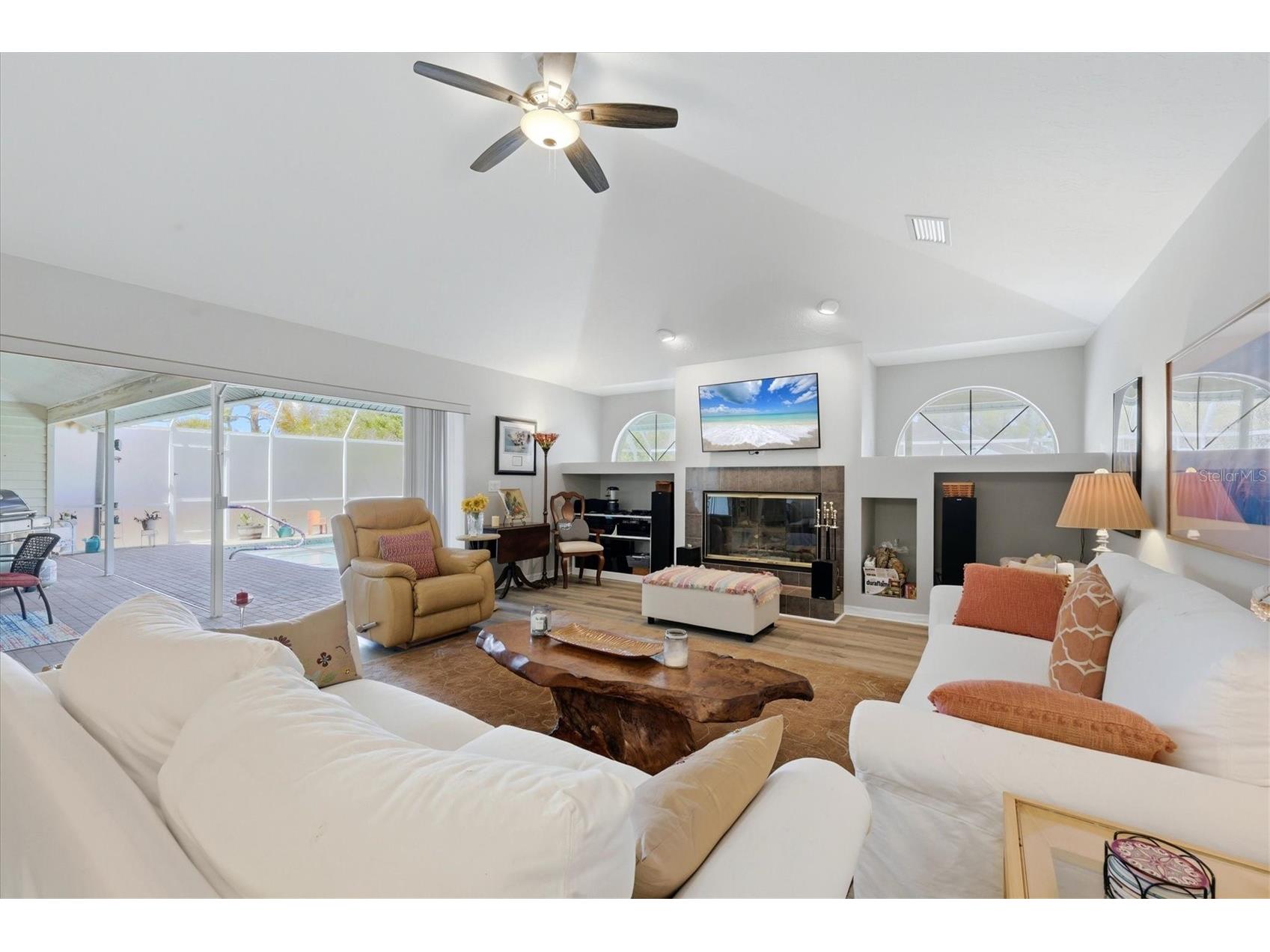 1711 Bayshore Drive Englewood FL 34223 D6146690 image8
