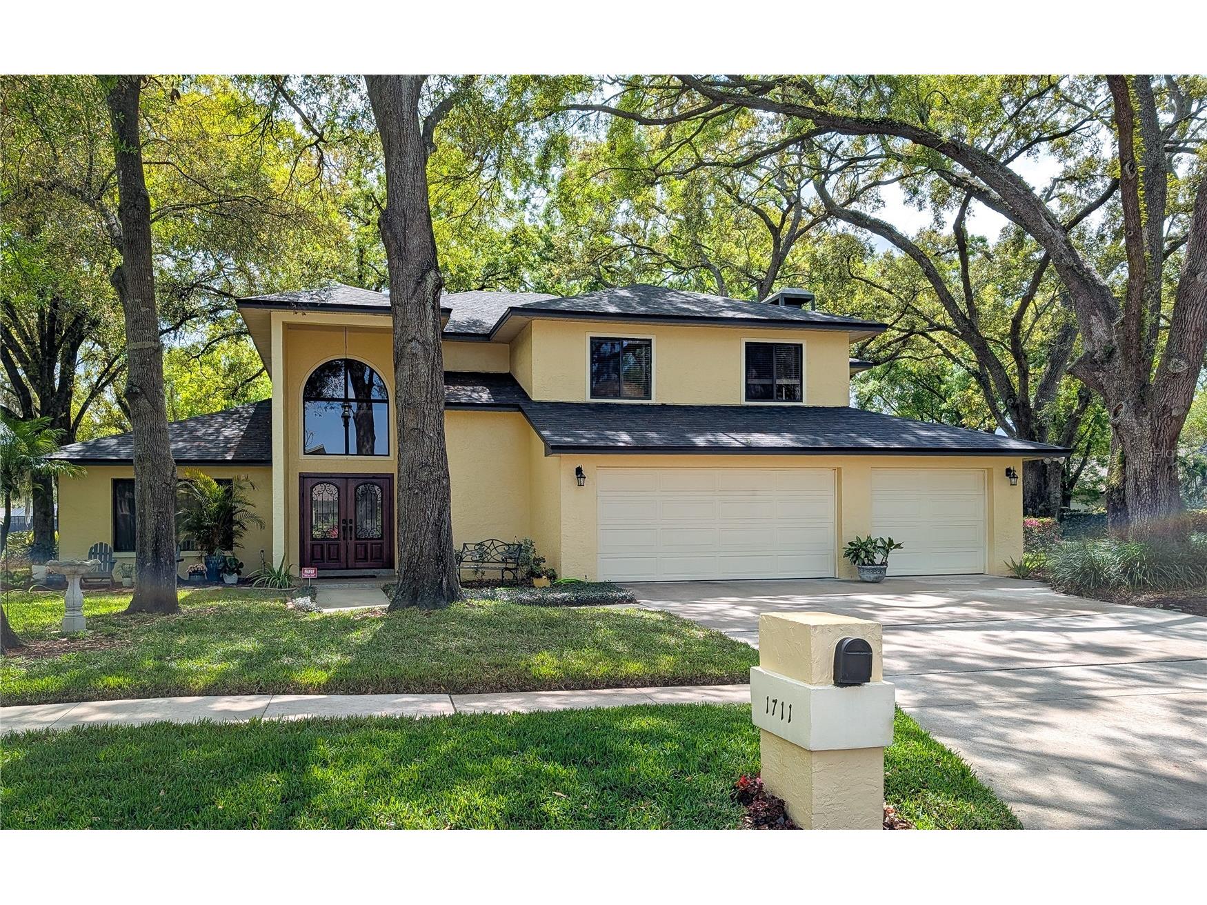 1711 Magdalene Manor Drive Tampa FL 33613 TB8492899 image1