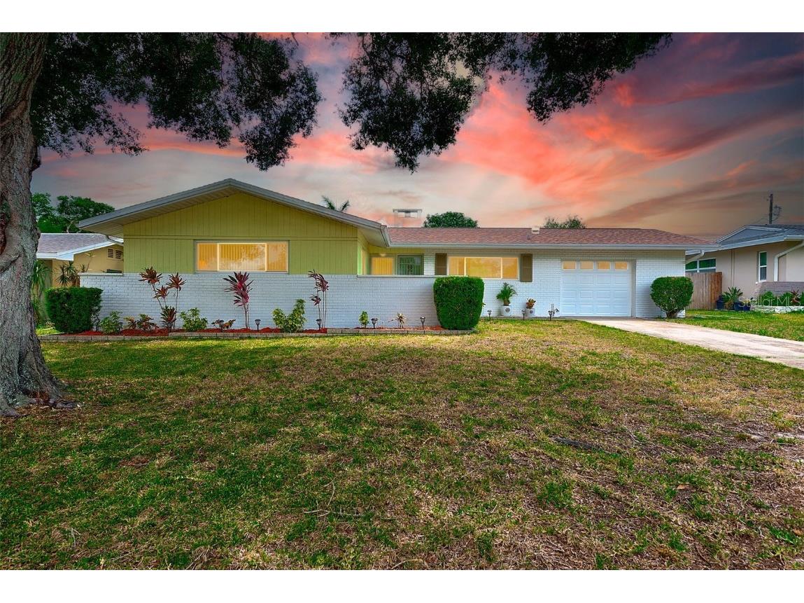 1711 Patlin Circle S Largo FL 33770 U8211067 image1