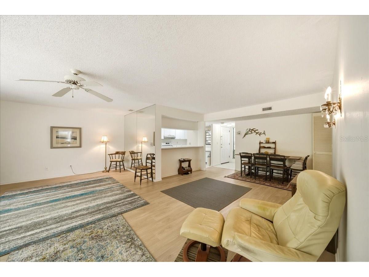 1711 Pelican Cove Road #341 Sarasota FL 34231 A4684312 image8