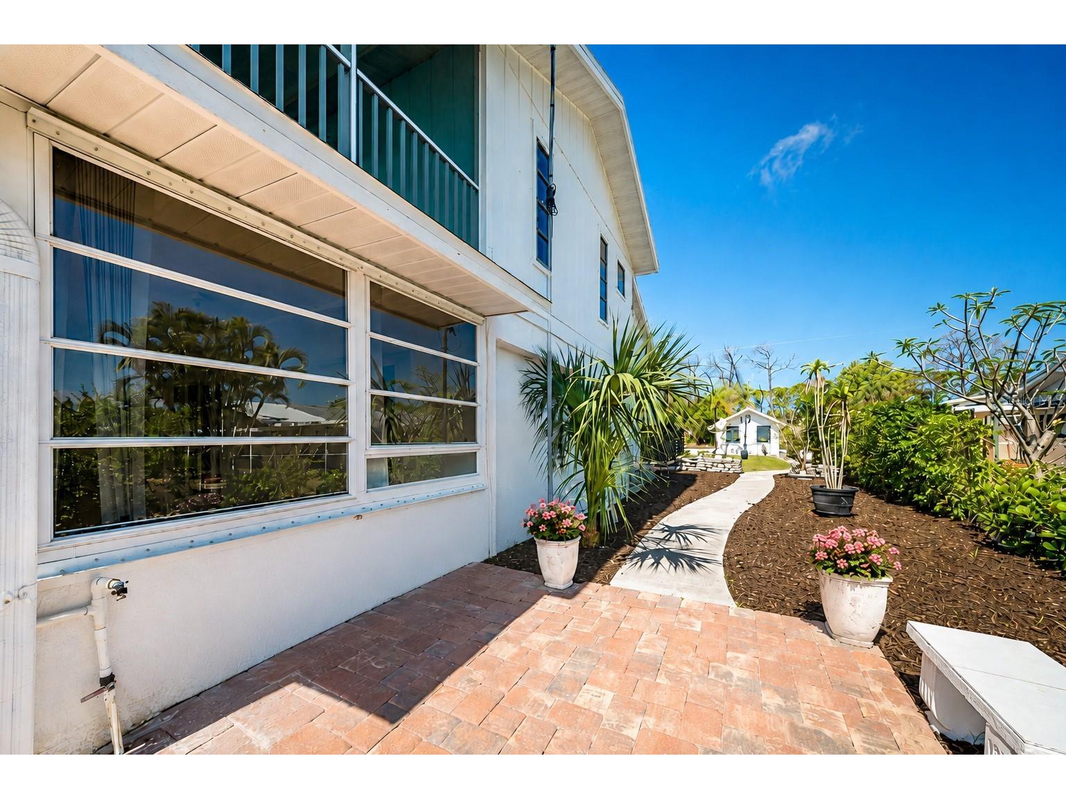 1711 Riverside Drive Englewood FL 34223 A4693427 image28