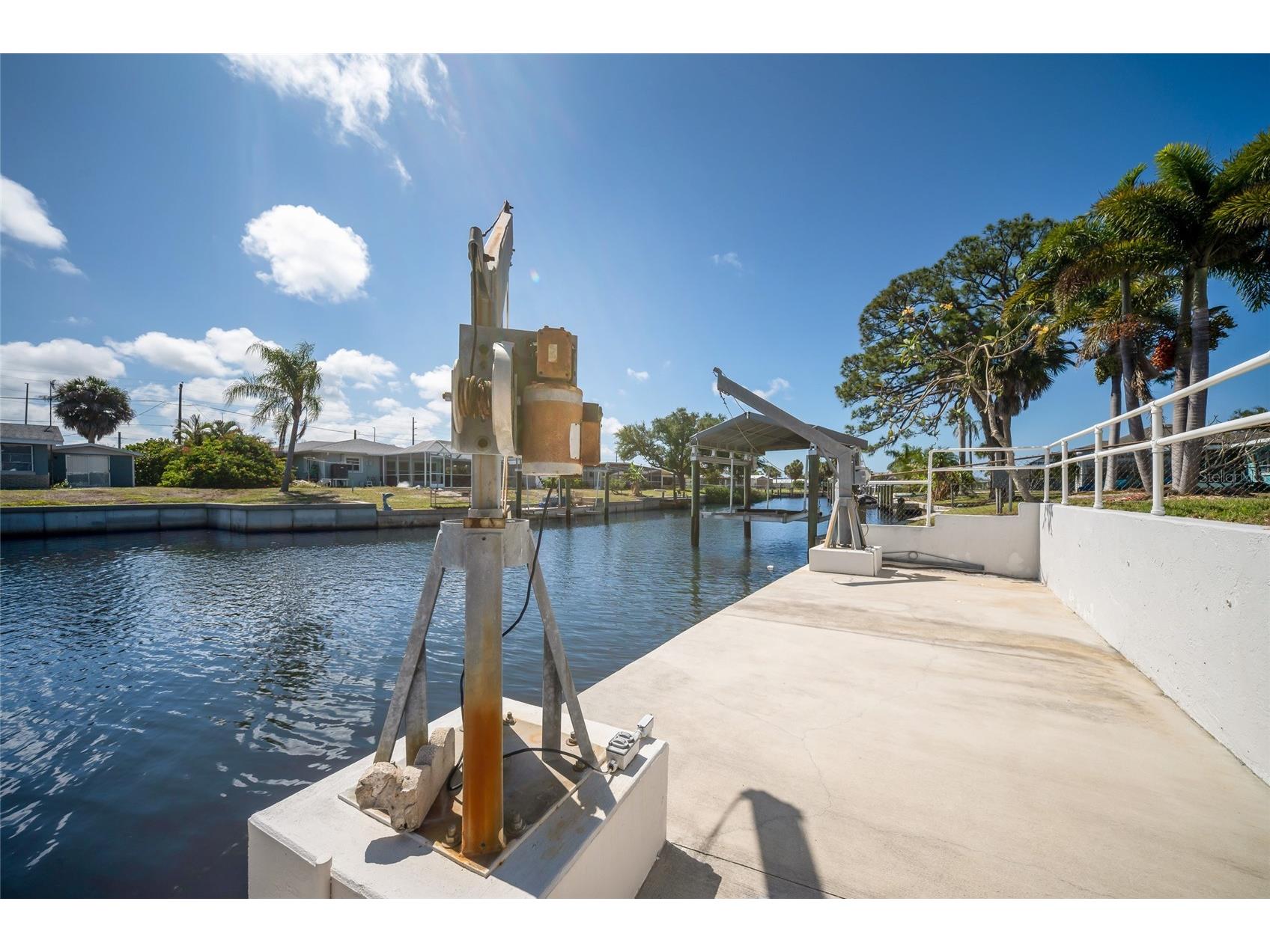 1711 Riverside Drive Englewood FL 34223 A4693427 image3