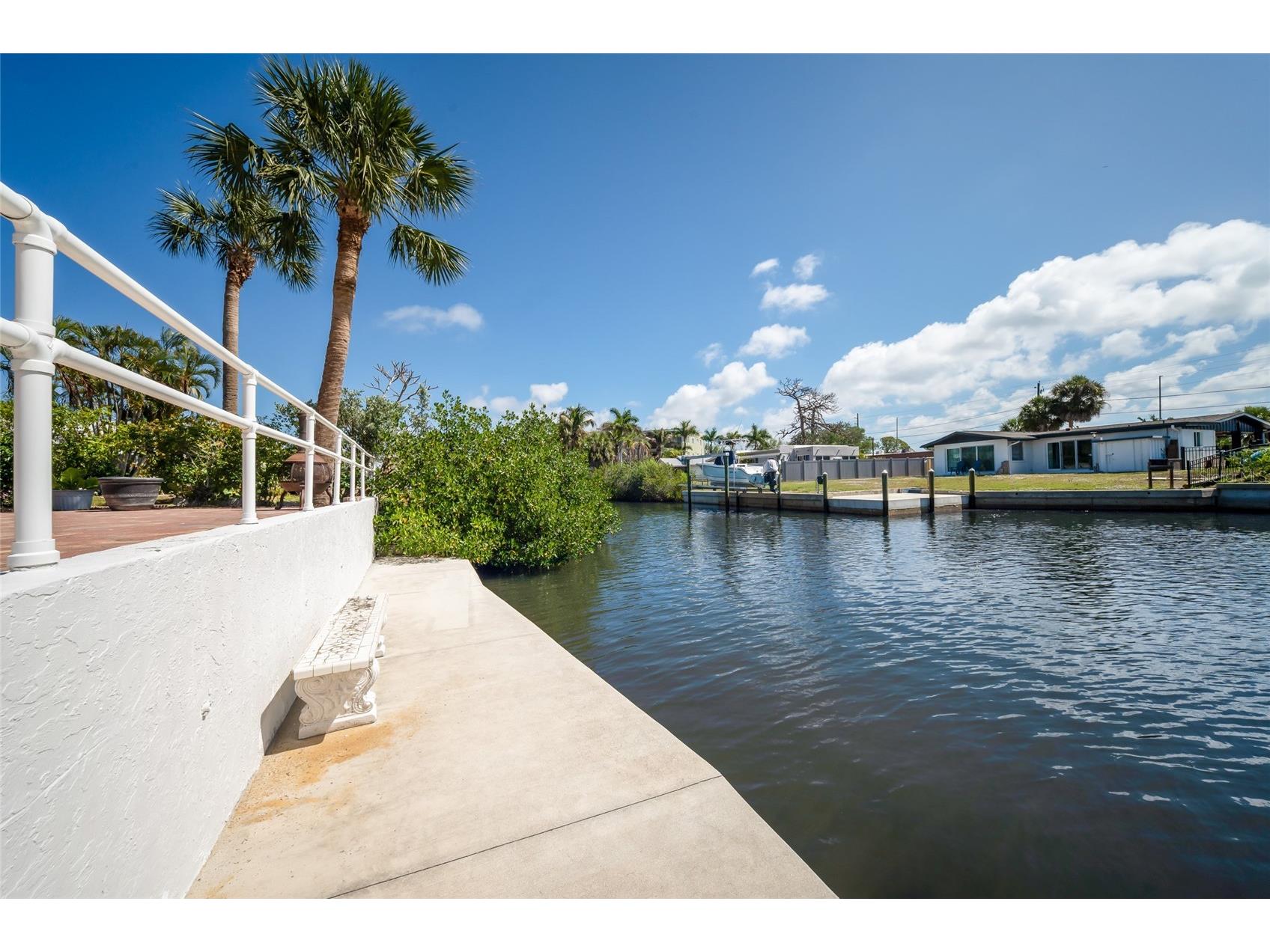 1711 Riverside Drive Englewood FL 34223 A4693427 image30
