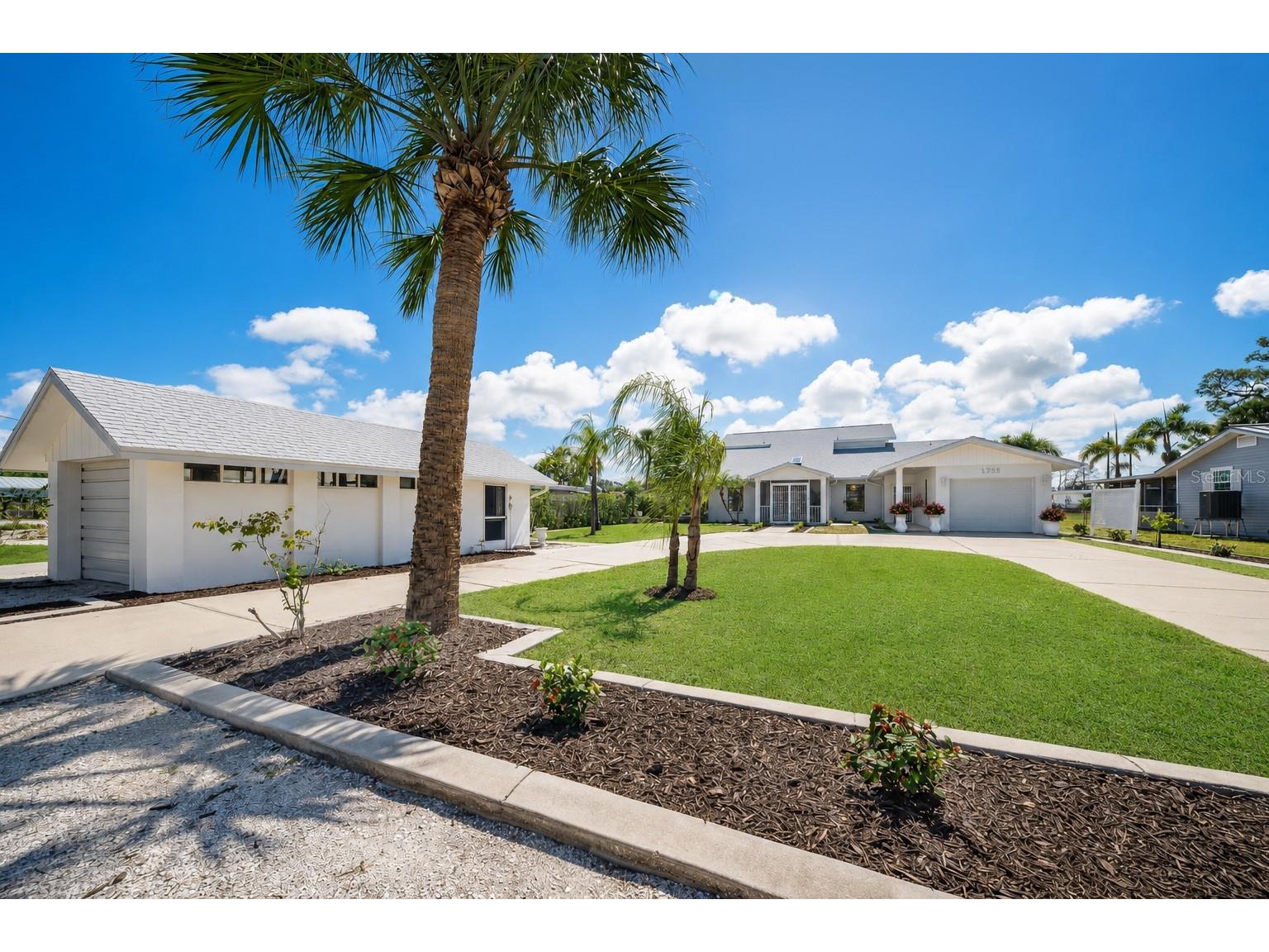 1711 Riverside Drive Englewood FL 34223 A4693427 image4