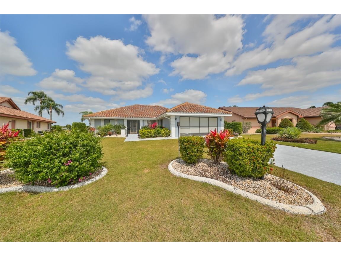 1711 Wolf Laurel Drive Sun City Center FL 33573 T3514559 image1