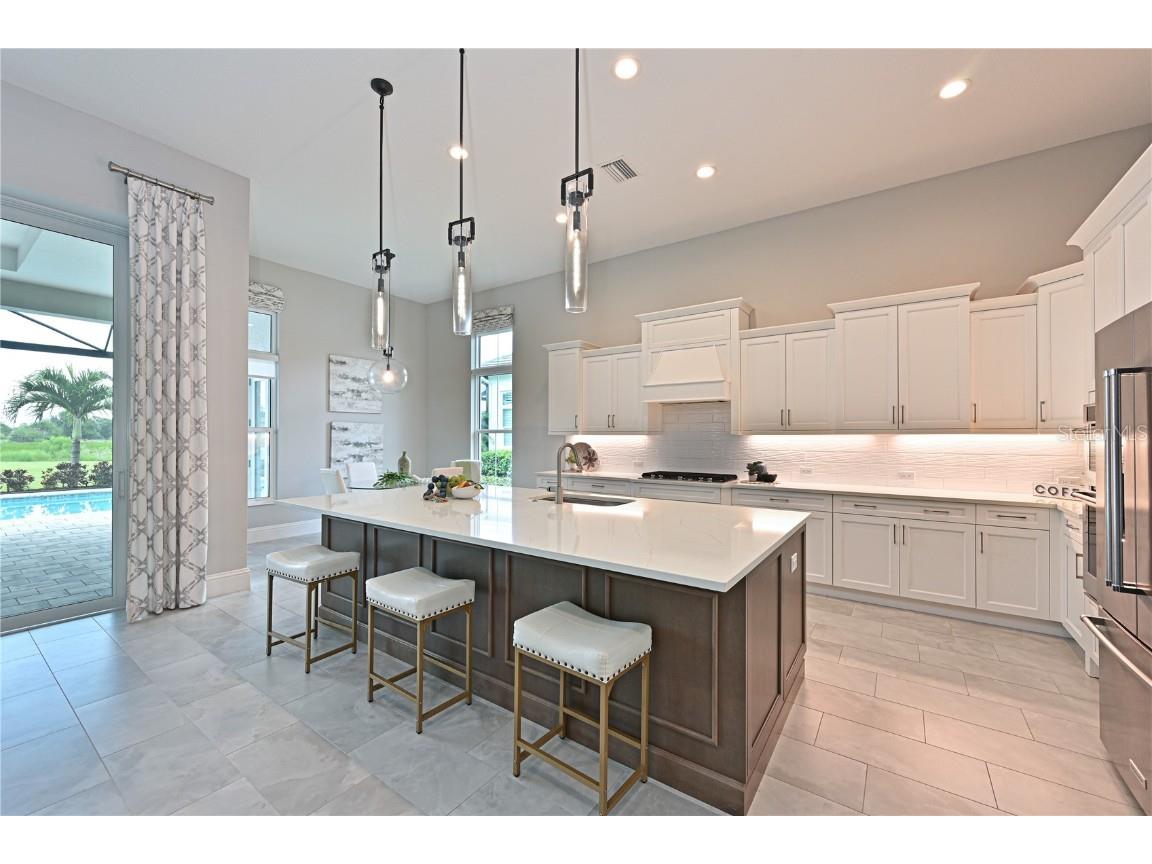 17110 Verona Place Lakewood Ranch FL 34202 A4656247 image12