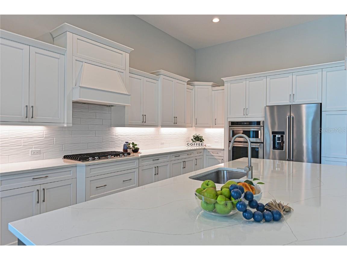 17110 Verona Place Lakewood Ranch FL 34202 A4656247 image15