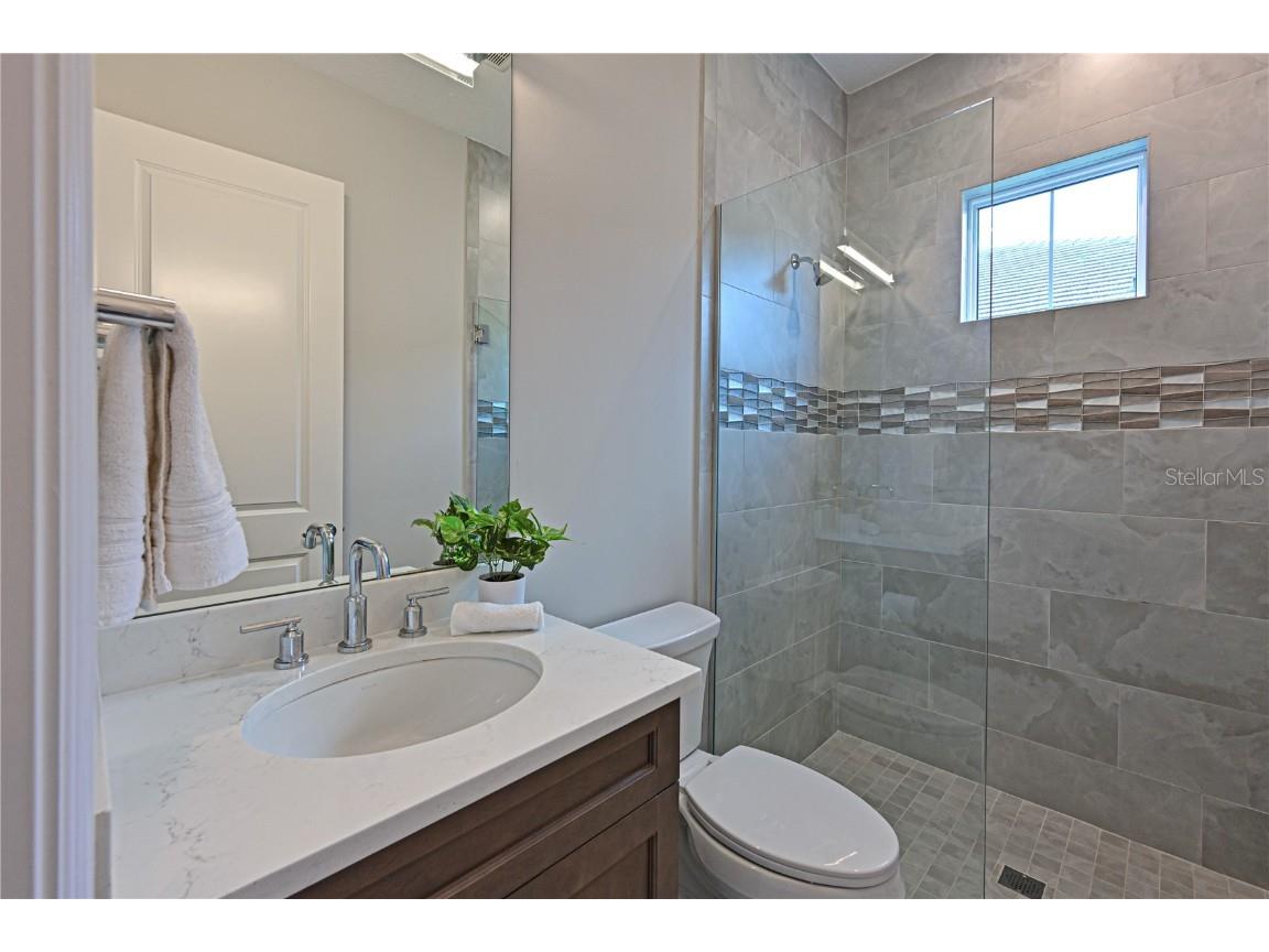 17110 Verona Place Lakewood Ranch FL 34202 A4656247 image27